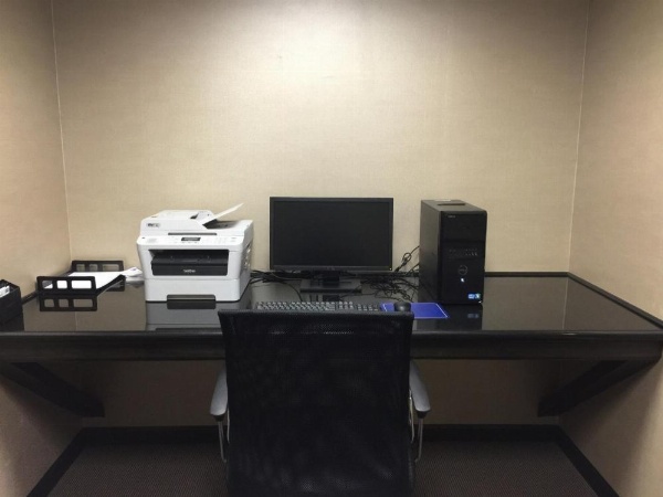 Holiday Inn Express and Suites - Bradford image 14